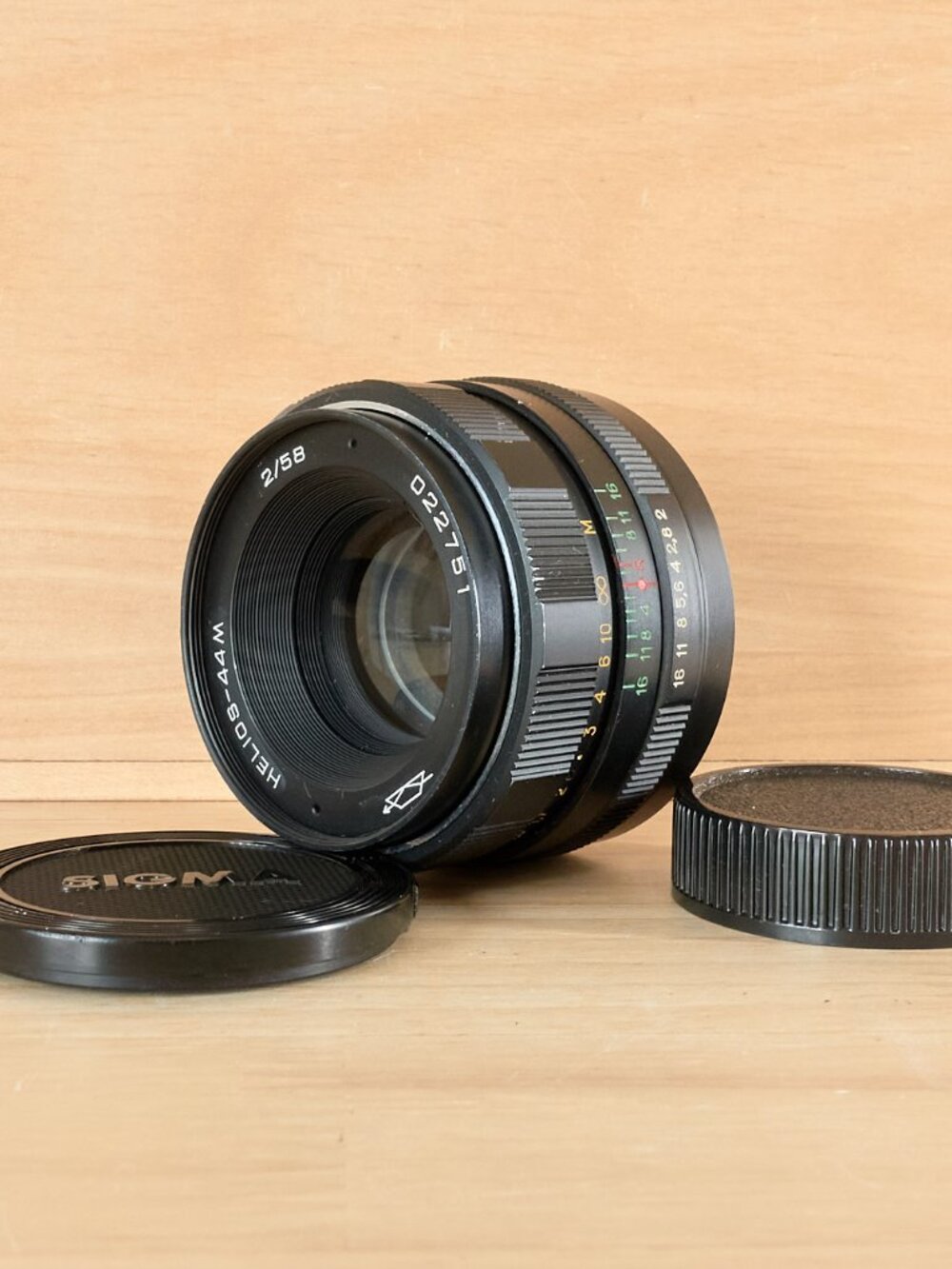 Helios-44M 58mm f/2 M42 Manual Focus Soviet Vintage Lens Tested